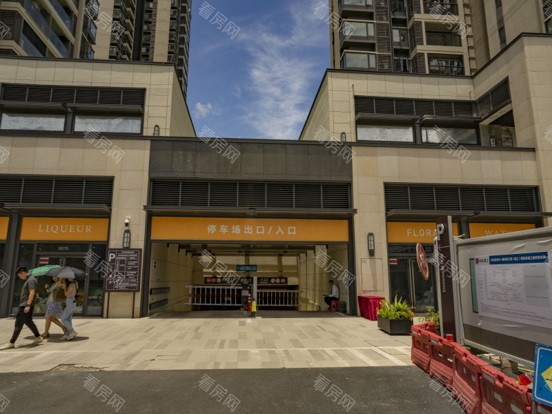 深圳万樾府小区信息图片4