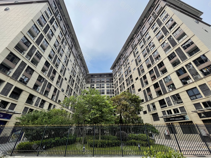 中山华炬珑玥公馆小区信息图片4