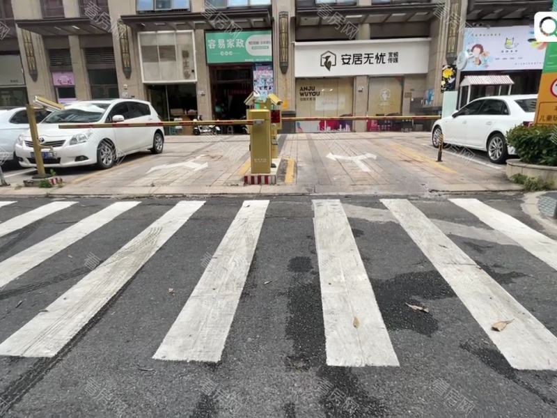 深圳德润荣君府小区信息图片22