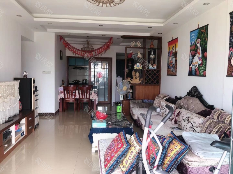 俊景花园凤凰庭 3室2厅 113㎡_俊景花园凤凰庭租房客厅图片1