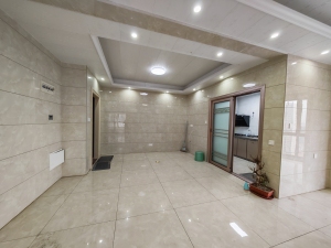 御泉城市花园 3室2厅 150㎡ 精装_郴州北湖区五岭二手房图片