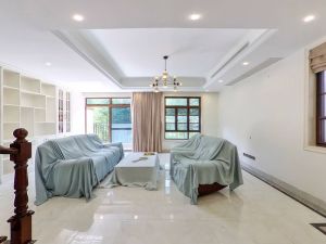 观湖园 5室2厅 147㎡ 满五年深圳龙华区观澜二手房图片