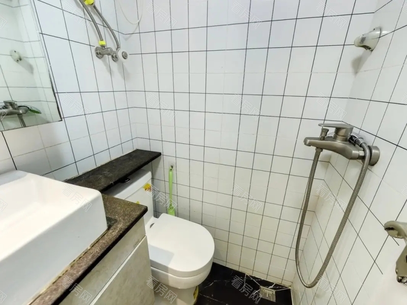 南方证券大厦 3室1厅 65.37㎡ 满五年_南方证券大厦二手房图片图片6