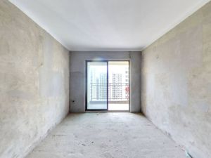 天空之城 房东诚意出售，看房方便！赣州章贡区黄金开发区二手房图片