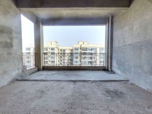 金河湾1881 4室2厅 192.5㎡ 毛坯衡阳蒸湘区区政府北二手房图片